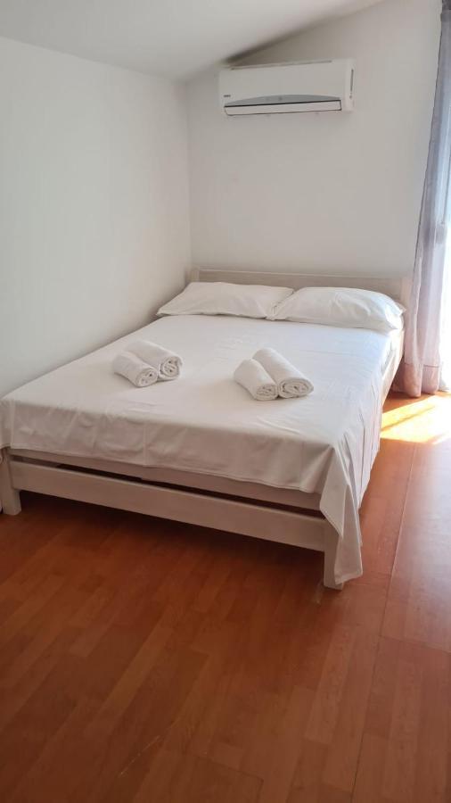 Apartments Golub Нин Экстерьер фото