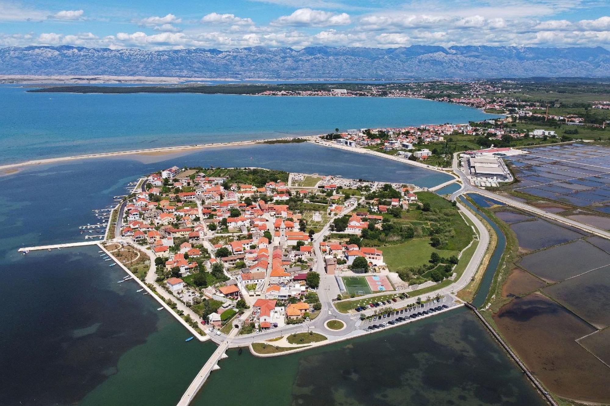 Apartments Golub Нин Экстерьер фото