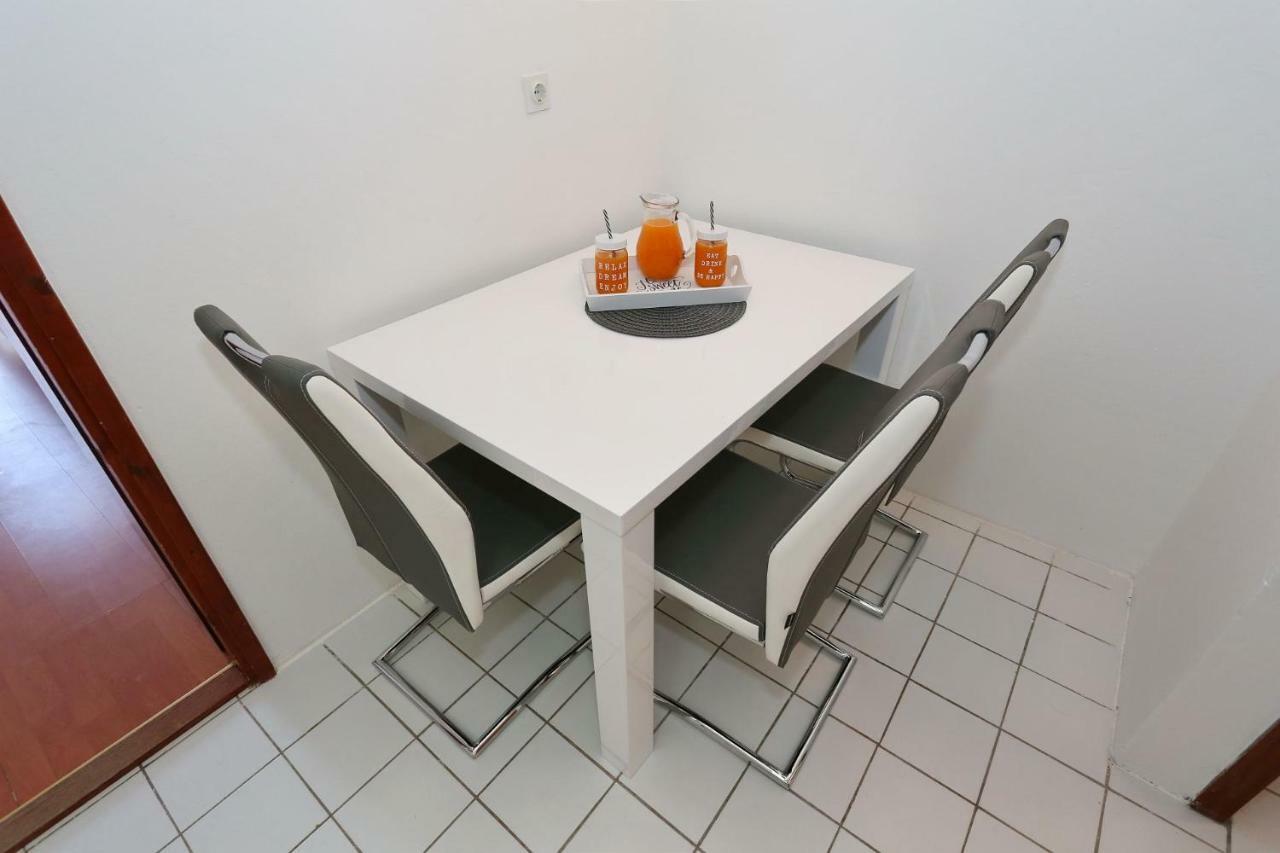 Apartments Golub Нин Экстерьер фото