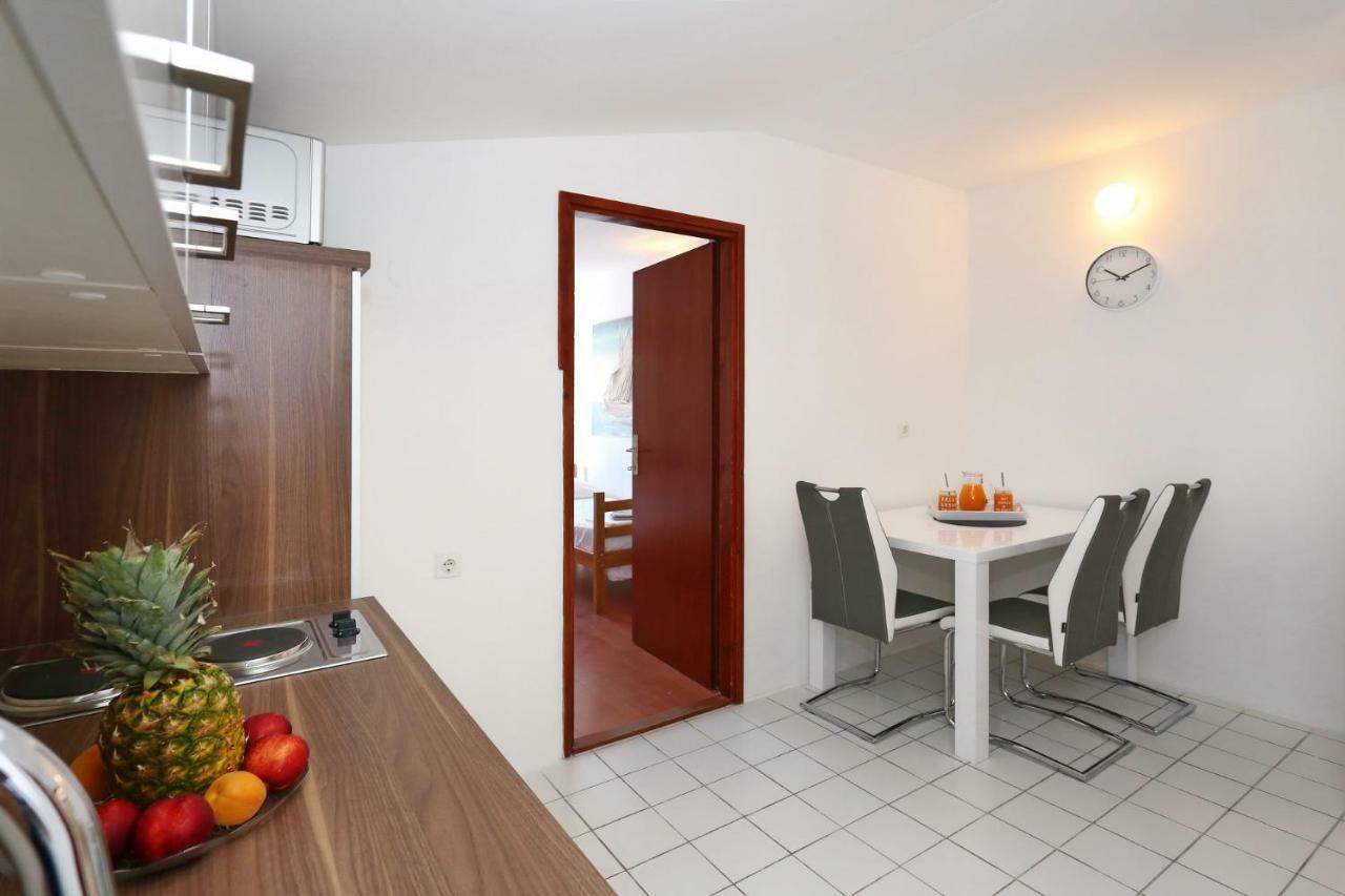 Apartments Golub Нин Экстерьер фото
