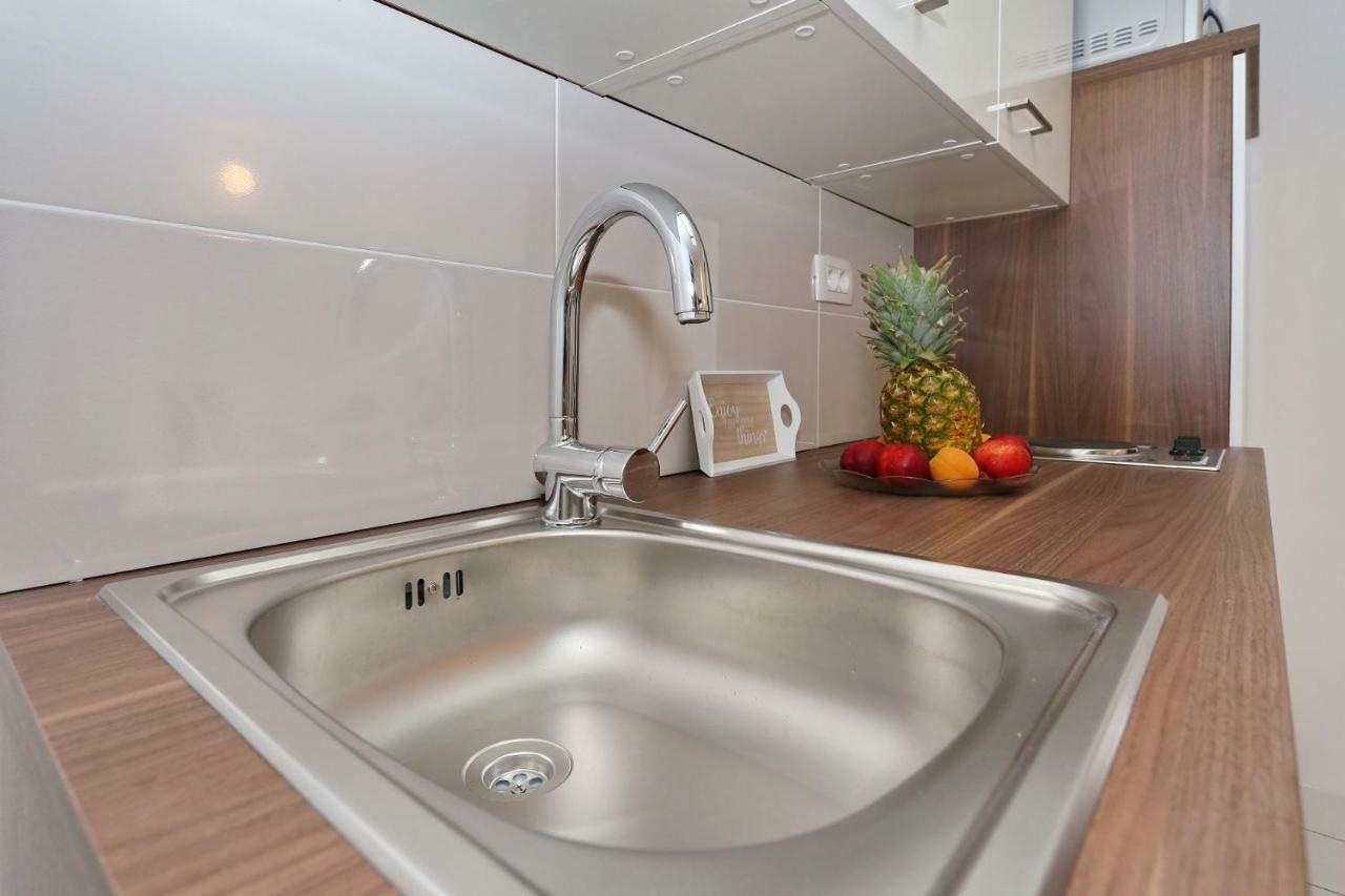 Apartments Golub Нин Экстерьер фото